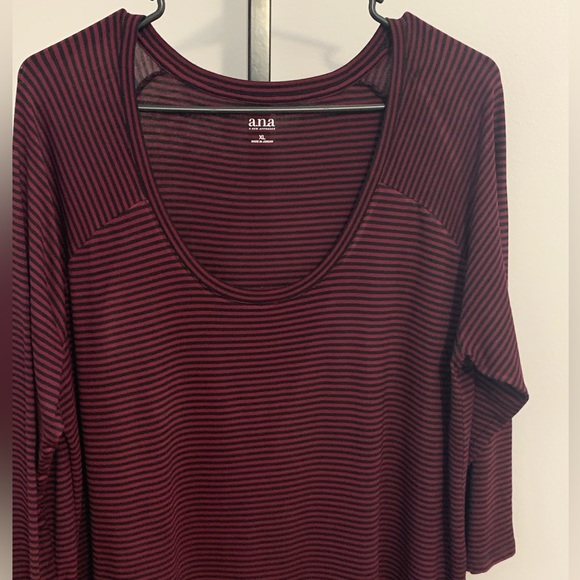 A.n.a Black and Burgundy Layering Top - Picture 4 of 16